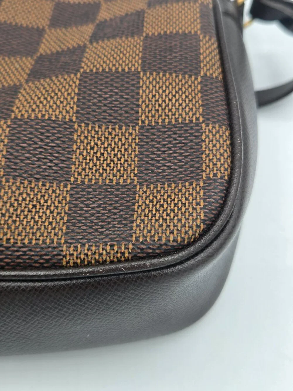 Louis Vuitton Damier Ebene Trousse Make Up Bag Pochette | Vintage | 1998